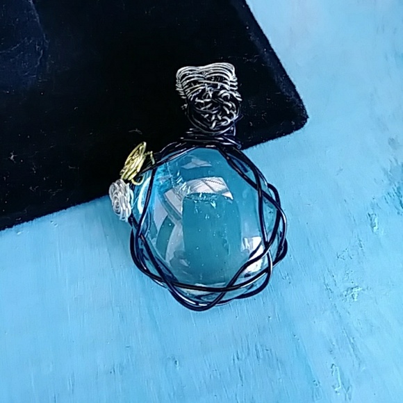 Glass pendant handmade - Picture 3 of 3